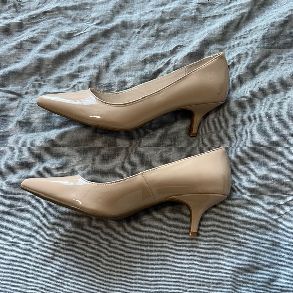 3/$10 🏷️ David’s Bridal pumps - Picture 5 of 10